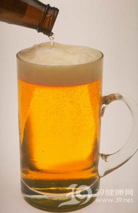 女性常喝酒别忘补充叶酸