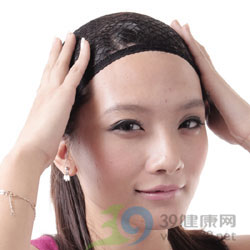 女性夜间洗头发的危害