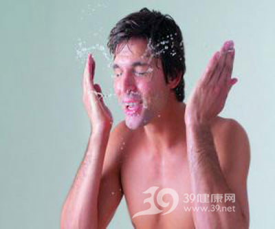 男性,普遍不会洗脸!