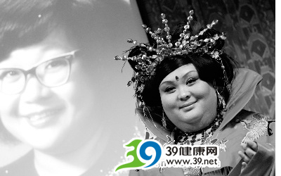 28岁男子欲整形成已故明星沈殿霞模样