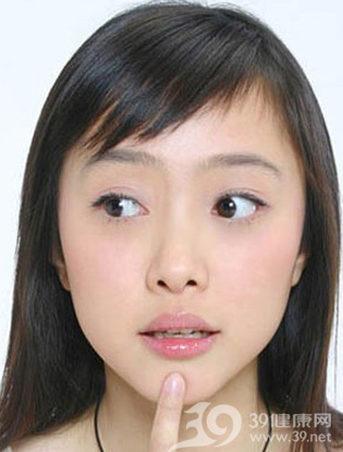 驼峰与鹰钩鼻的美容术