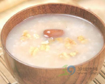 增肥食谱:红枣桃仁粥