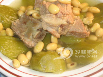 增肥食谱:排骨黄豆汤