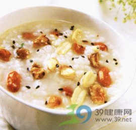 经济：核桃丰胸营养粥