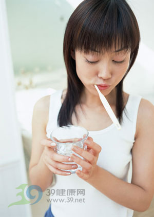 弱精牙周病只靠刷牙还不够